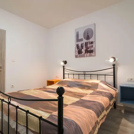 Apartman Paola * Pula